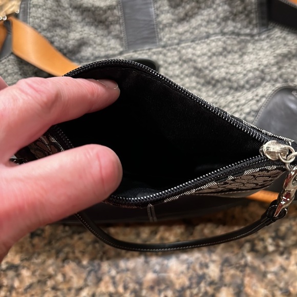 Coach bag & zippered pouch - Picture 14 of 16